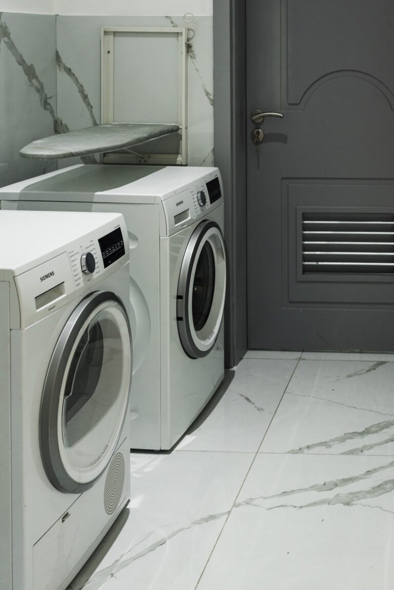 beautiful home, repaired washer and dryer